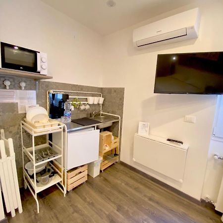 Mimi Rooms&Studios Trieste Bagian luar foto