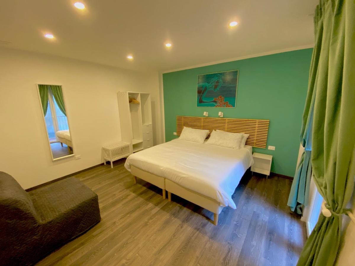 Mimi Rooms&Studios Trieste Bagian luar foto