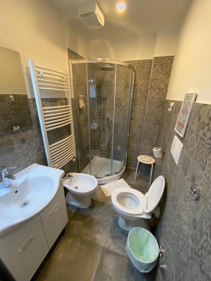 Mimi Rooms&Studios Trieste Bagian luar foto