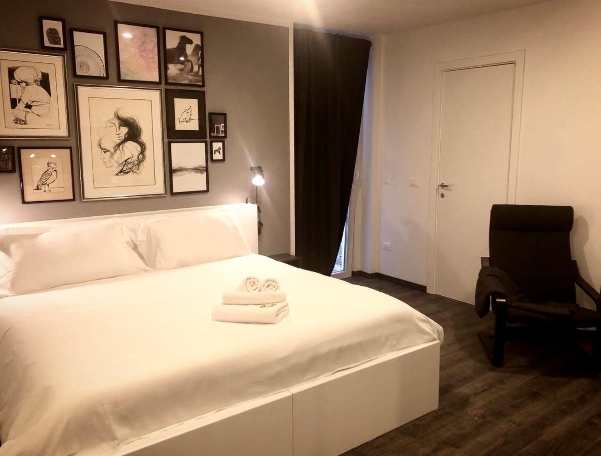 Mimi Rooms&Studios Trieste Bagian luar foto