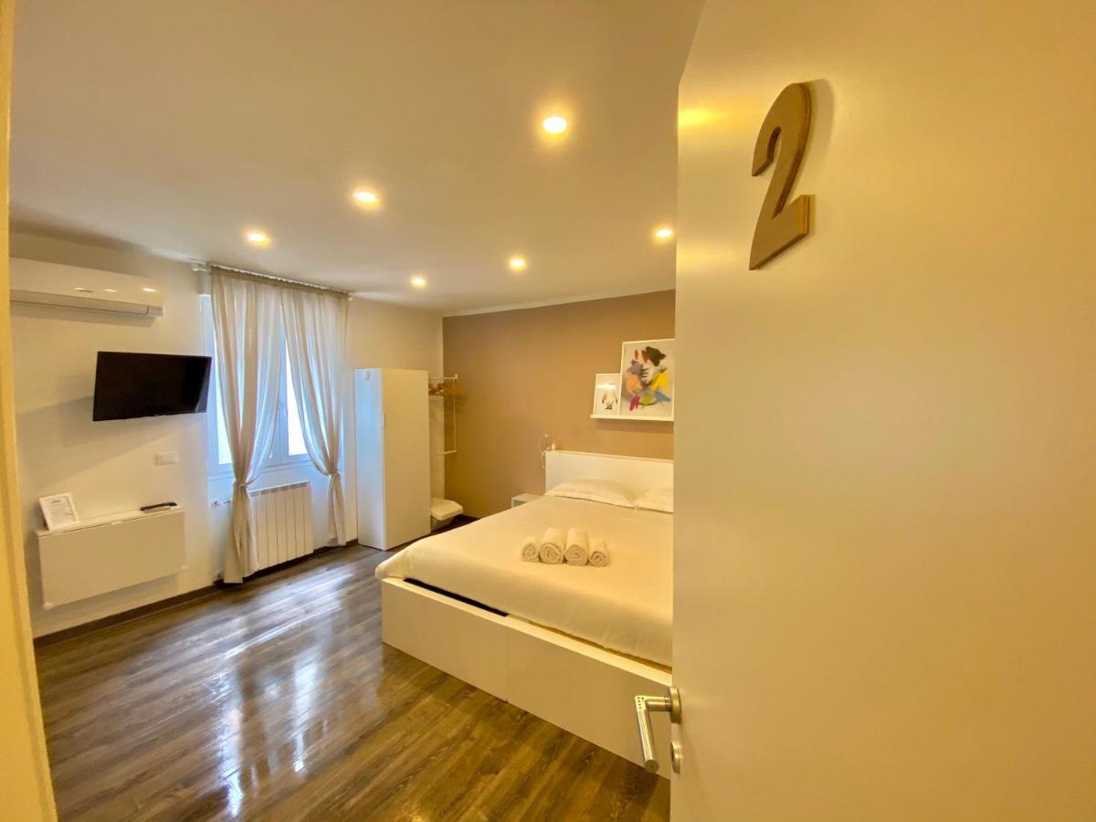 Mimi Rooms&Studios Trieste Bagian luar foto